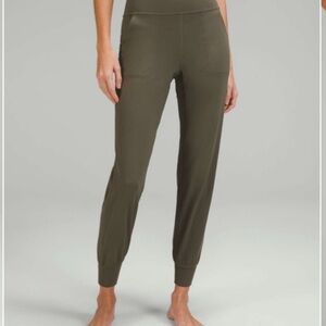 Lululemon align jogger size 4